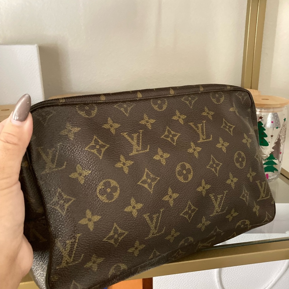 Louis Vuitton Monogram Toiletry Bag TROUSSE 28 - Picture 14 of 14
